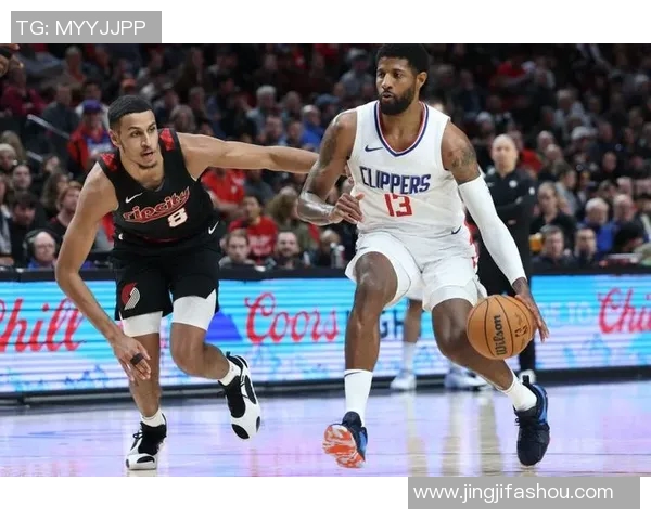 快船主场胜鹈鹕,保罗乔治砍下27分,展现领袖风范 快船主场胜鹈鹕,保罗乔治砍下27分,展现领袖风范